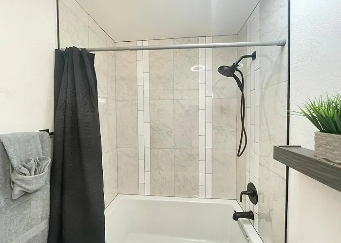 Msg For 5off 3bed2bath Kingkingqueenbeds N Phx